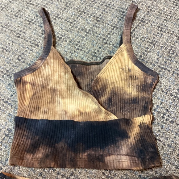 SHEIN Black Gold Yellow Tie Dye 2 Piece Short Tank Top Set * Size XS - Picture 3 of 10